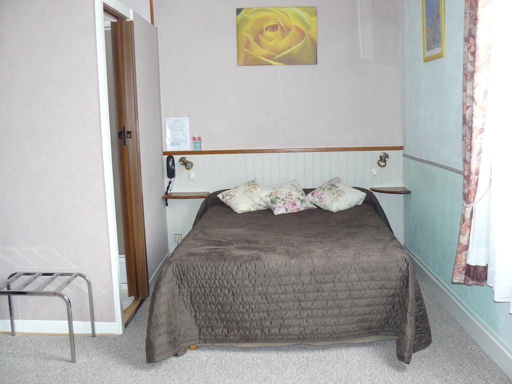 Hotel De La Cite Châlons-en-Champagne Quarto foto